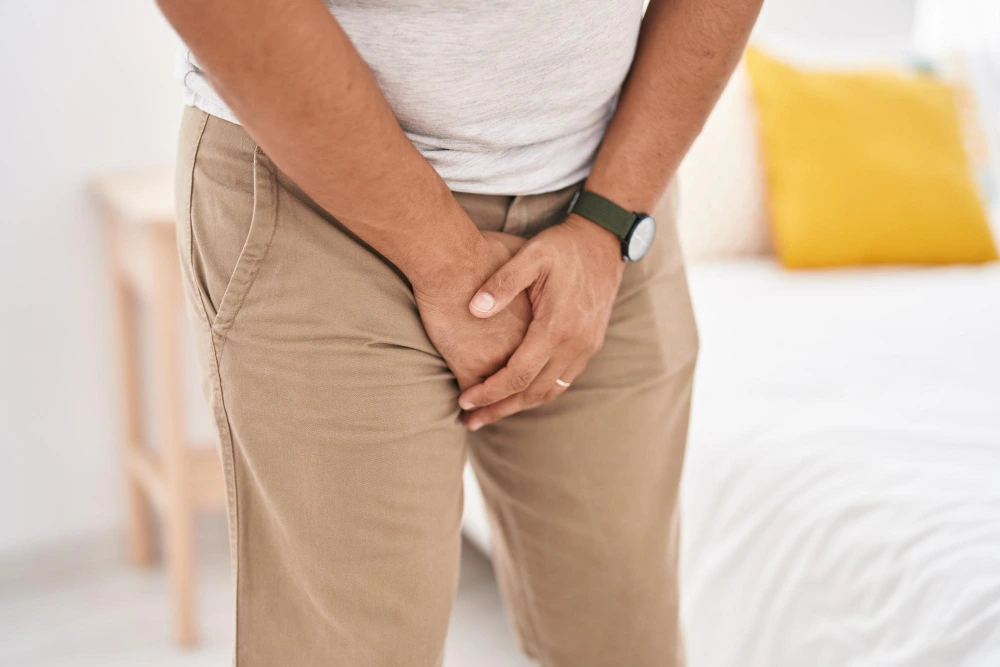 La ecografía es clave en la detección temprana del cáncer de próstata y problemas urológicos en hombres mayores de 50 años. Mantener controles periódicos y realizar exámenes especializados mejora la prevención y el diagnóstico.